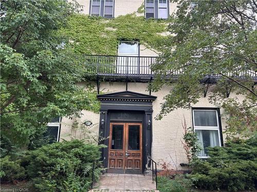 5-123 Macnab Street S, Hamilton, ON - Outdoor