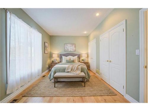 4075 Victoria Road S, Puslinch, ON - Indoor Photo Showing Bedroom