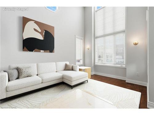 319 Duskywing Way, Oakville, ON - Indoor Photo Showing Living Room