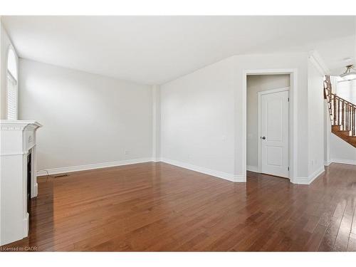 319 Duskywing Way, Oakville, ON - Indoor Photo Showing Other Room