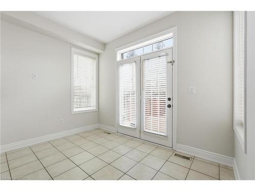 319 Duskywing Way, Oakville, ON - Indoor Photo Showing Other Room