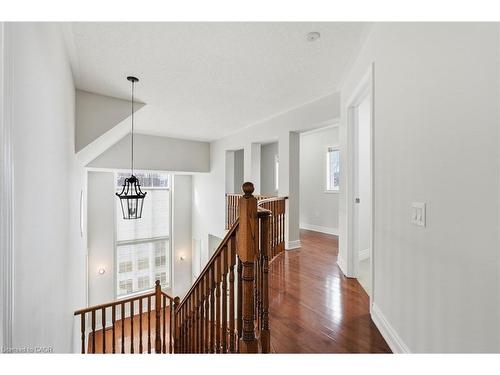 319 Duskywing Way, Oakville, ON - Indoor Photo Showing Other Room