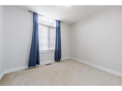 319 Duskywing Way, Oakville, ON - Indoor Photo Showing Other Room