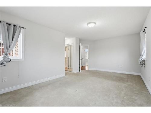 319 Duskywing Way, Oakville, ON - Indoor Photo Showing Other Room