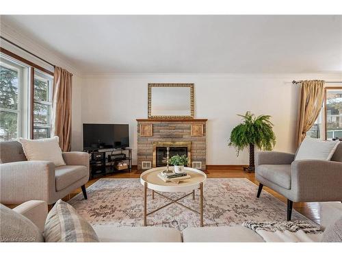 107 Westmount Road, Guelph, ON - Indoor Photo Showing Living Room With Fireplace