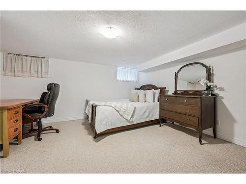 107 Westmount Road, Guelph, ON - Indoor Photo Showing Bedroom