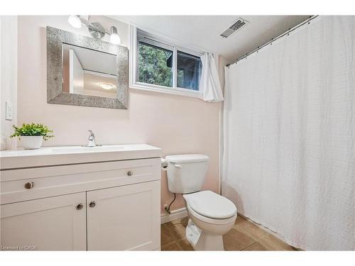 107 Westmount Road, Guelph, ON - Indoor Photo Showing Bathroom