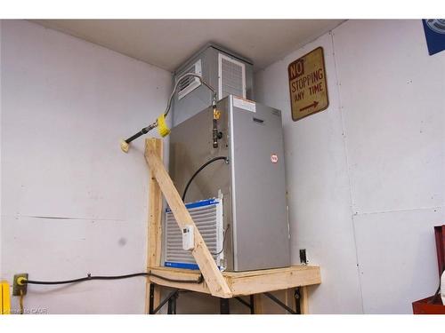 3222 Peach Avenue, Ridgeway, ON - Indoor Photo Showing Other Room