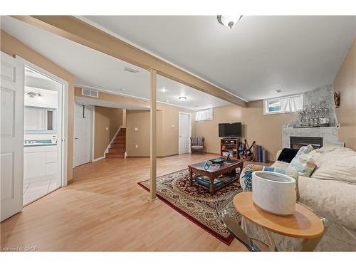 44 Dineen Court, Kitchener, ON - Indoor