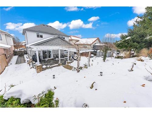 44 Dineen Court, Kitchener, ON - Outdoor