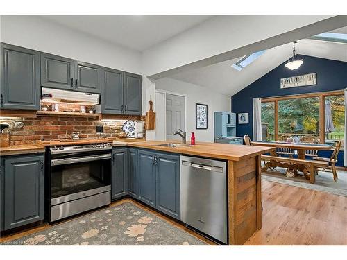 30 Wood Street, Drayton, ON - Indoor Photo Showing Kitchen