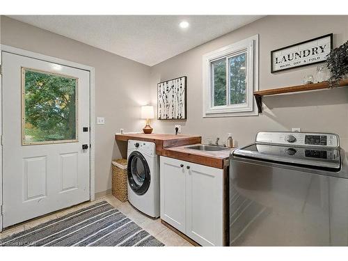 30 Wood Street, Drayton, ON - Indoor Photo Showing Laundry Room