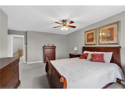 120-3333 New Street, Burlington, ON - Indoor Photo Showing Bedroom