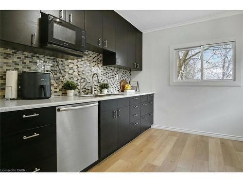 38 Bergey Street, Cambridge, ON - Indoor Photo Showing Kitchen