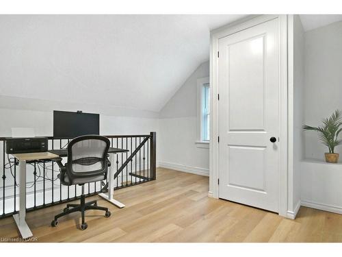 38 Bergey Street, Cambridge, ON - Indoor Photo Showing Office