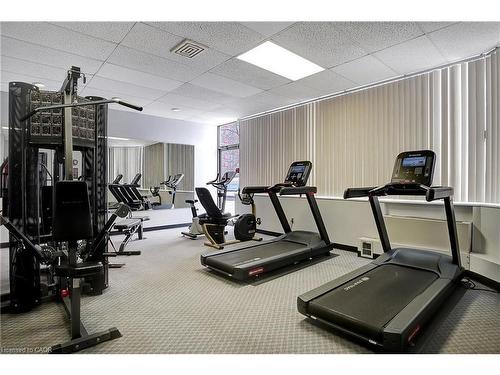 409-3227 King Street E, Kitchener, ON - Indoor Photo Showing Gym Room