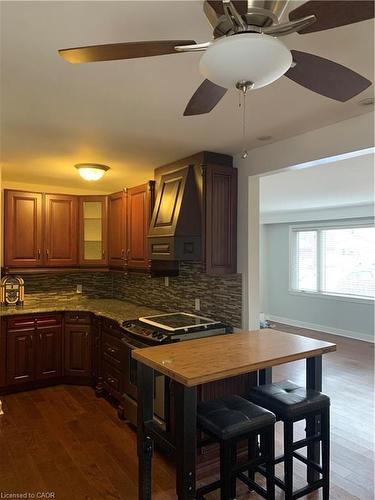 Upper-72 Southmeadow Crescent, Stoney Creek, ON - Indoor Photo Showing Kitchen