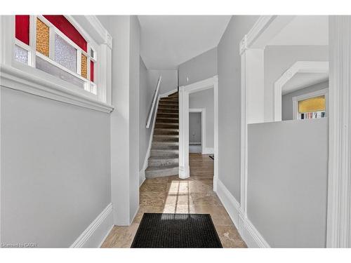 28 Cayuga Street, Brantford, ON - Indoor Photo Showing Other Room