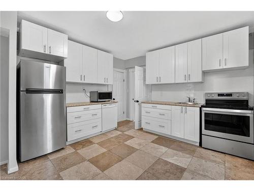 28 Cayuga Street, Brantford, ON - Indoor Photo Showing Kitchen
