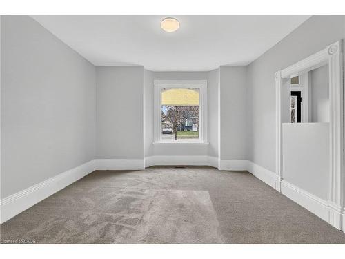 28 Cayuga Street, Brantford, ON - Indoor Photo Showing Other Room