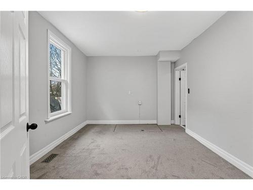28 Cayuga Street, Brantford, ON - Indoor Photo Showing Other Room