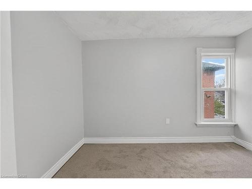 28 Cayuga Street, Brantford, ON - Indoor Photo Showing Other Room