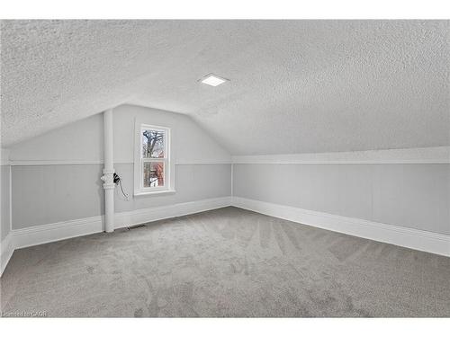 28 Cayuga Street, Brantford, ON - Indoor Photo Showing Other Room