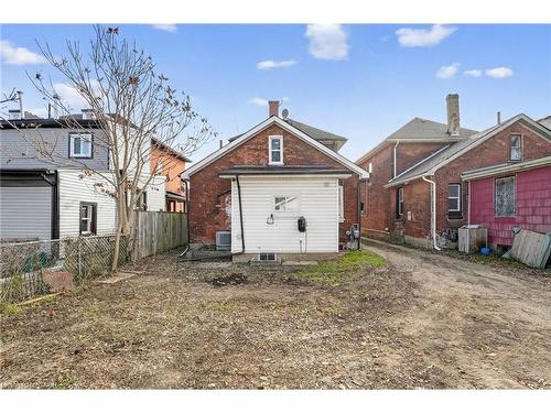 28 Cayuga Street, Brantford, ON - Outdoor