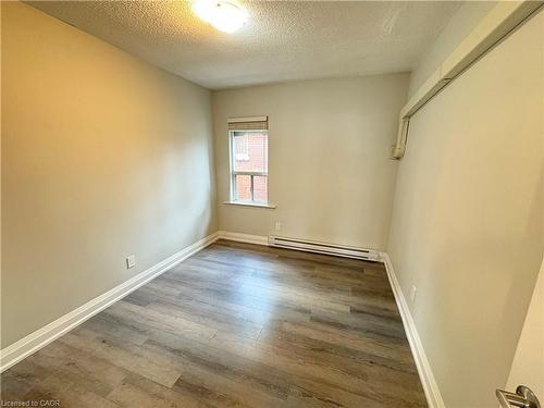 2-81 Gibson Avenue, Hamilton, ON - Indoor Photo Showing Other Room