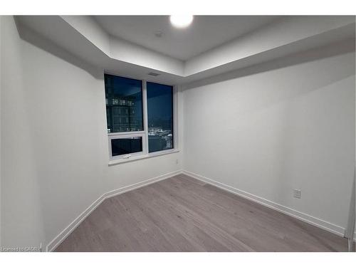 251-2501 Saw Whet Boulevard, Oakville, ON - Indoor Photo Showing Other Room