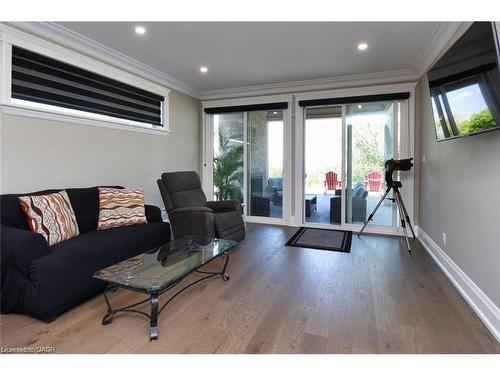 68 Mountain Brow Boulevard, Hamilton, ON - Indoor Photo Showing Other Room