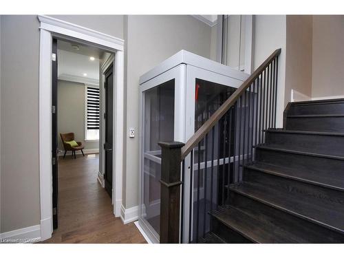 68 Mountain Brow Boulevard, Hamilton, ON - Indoor Photo Showing Other Room