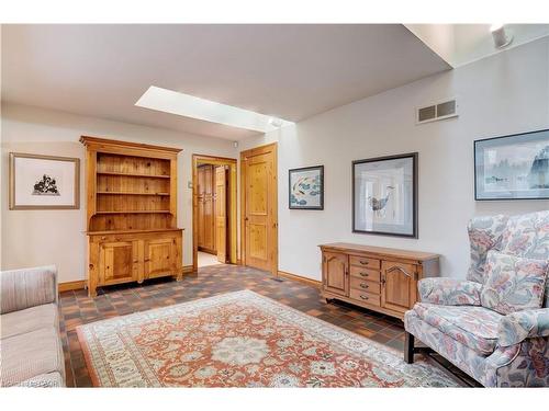 238 Penn Drive, Burlington, ON - Indoor