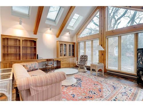 238 Penn Drive, Burlington, ON - Indoor