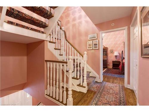 238 Penn Drive, Burlington, ON - Indoor Photo Showing Other Room