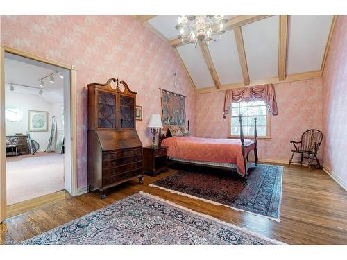 238 Penn Drive, Burlington, ON - Indoor Photo Showing Bedroom