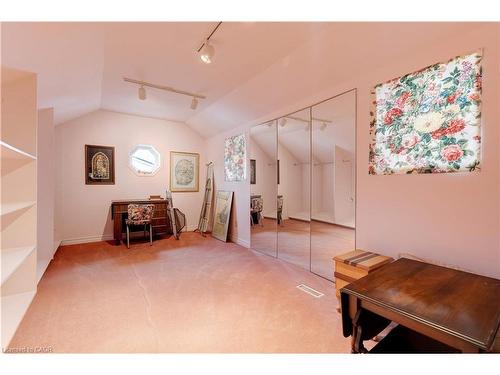 238 Penn Drive, Burlington, ON - Indoor Photo Showing Other Room