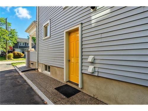 5039 Armoury Street, Niagara Falls, ON - Outdoor With Exterior