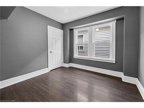 49 Allan Avenue, Hamilton, ON - Indoor Photo Showing Other Room