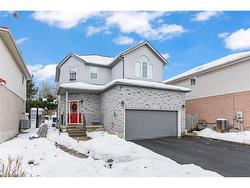 44 Dineen Court  Kitchener, ON N2B 3X3