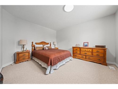 44 Dineen Court, Kitchener, ON - Indoor Photo Showing Bedroom