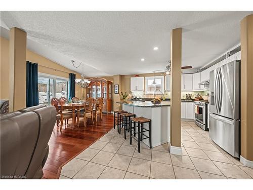 44 Dineen Court, Kitchener, ON - Indoor