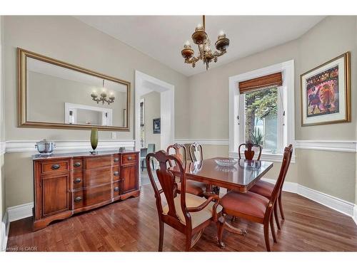 72 Banfield Street, Paris, ON - Indoor Photo Showing Dining Room