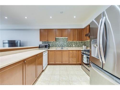 4084 Kryzan Drive, Burlington, ON - Indoor Photo Showing Kitchen With Double Sink