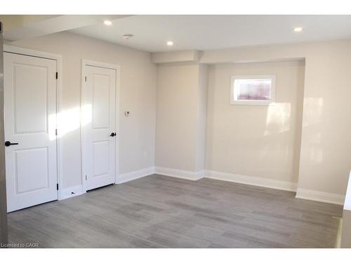 1-155 Prospect Street N, Hamilton, ON - Indoor Photo Showing Other Room