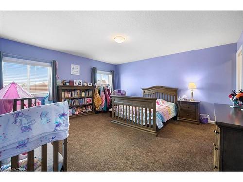 299- Upper Unit Moorlands Crescent, Kitchener, ON - Indoor Photo Showing Bedroom