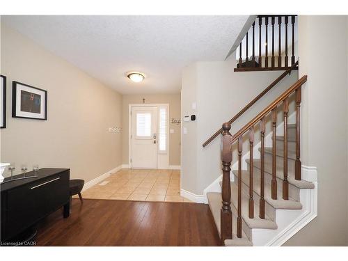 33 Huck Crescent, Kitchener, ON - Indoor Photo Showing Other Room