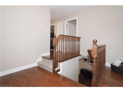 33 Huck Crescent, Kitchener, ON - Indoor Photo Showing Other Room