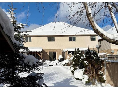 33 Huck Crescent, Kitchener, ON - Outdoor