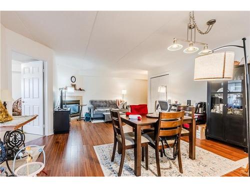 311-1830 Walkers Line, Burlington, ON - Indoor Photo Showing Dining Room